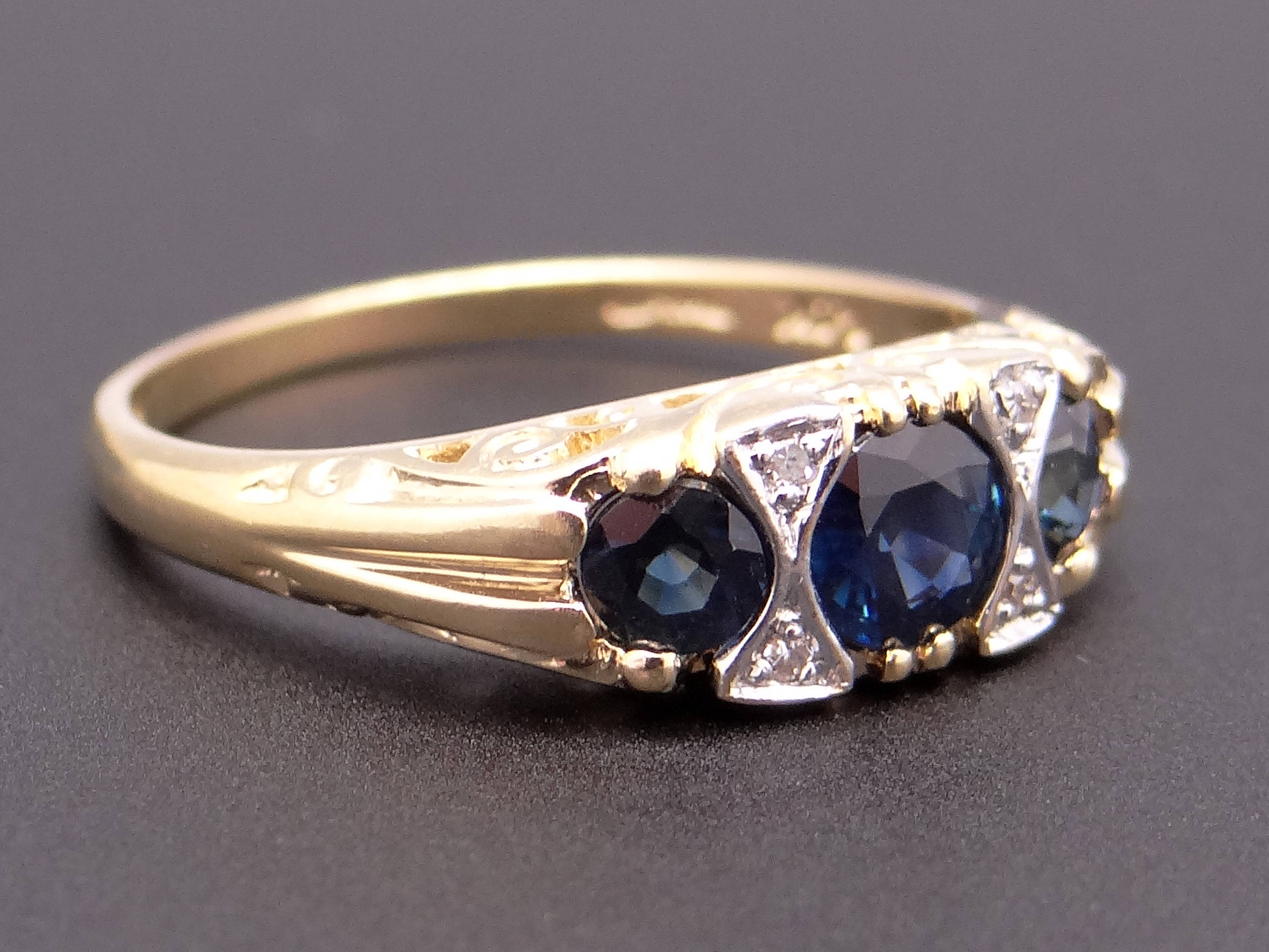 yellow white retro 1