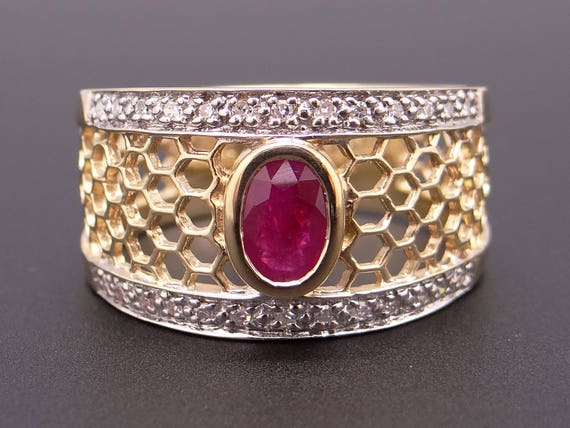 Exceptional 18k Yellow Gold .76ct Oval Cut Ruby R… - image 2