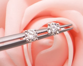 Natural Earth Mined Beautiful Classic 14k White Gold Round Brilliant Cut Diamond Stud Earrings .66ct