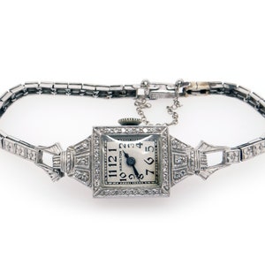 Art Deco Platinum Round Cut Diamond Hamilton 995A Mechanical Wrist Dress Antique Watch 17 Jewels