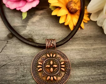 Copper Pendant Necklace/Copper Pendant Necklace/Boho Necklace/medallion necklace/Leather Necklace/Copper Necklace