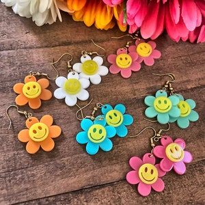 Smiley oorbellen/bloemenoorbellen/bloemen oorbellen smiley/Funky oorbellen/Trendy oorbellen/Flower Power/Hippie
