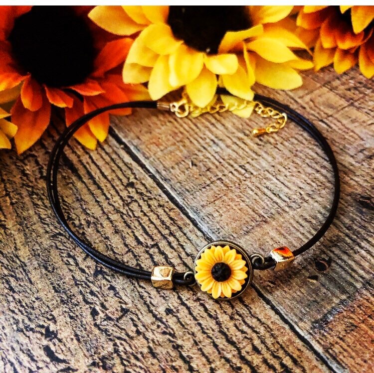 Sunflower Choker/sunflower Necklace/sunflower Jewelry/leather Etsy