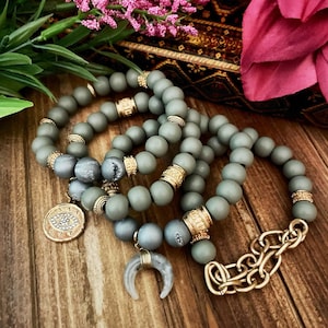 Pulseras de cuentas/Pulseras de yoga/Pulseras grises/Conjunto de pulseras/Pulseras gitanas/Pulseras de cuentas bohemias/Pulsera de piedras preciosas