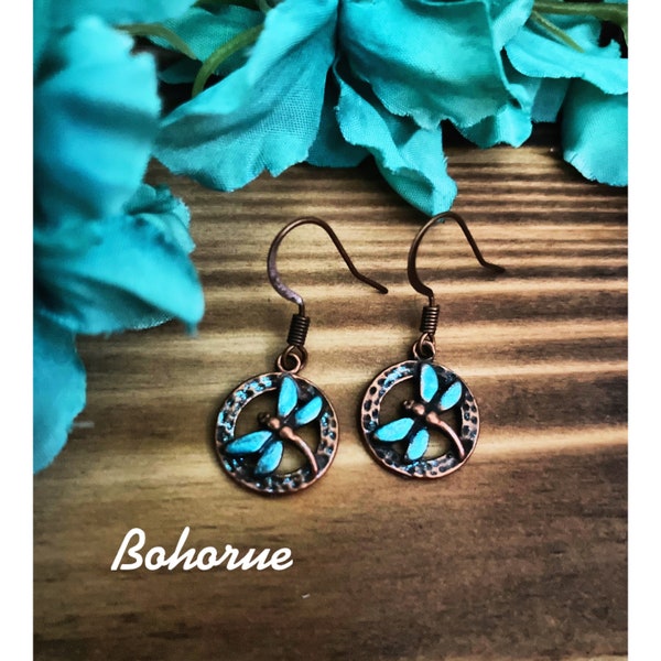 Pendientes de libélula de cobre: joyería bohemia verde azulado