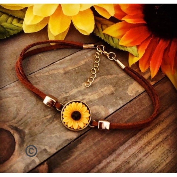 Sunflower Bracelet or anklet/Sunflower bracelet/sunflower anklet/sunflowers/sunflower jewelry/beach anklet/BoHo jewelry/Hippie Jewelry