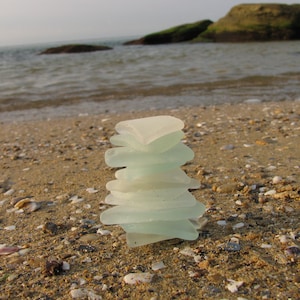 11 sea glass mix, Medium size, White / Blue, Beach finds pieces, Genuine sea glass, Craft supplies, Home decor, Jewelry making