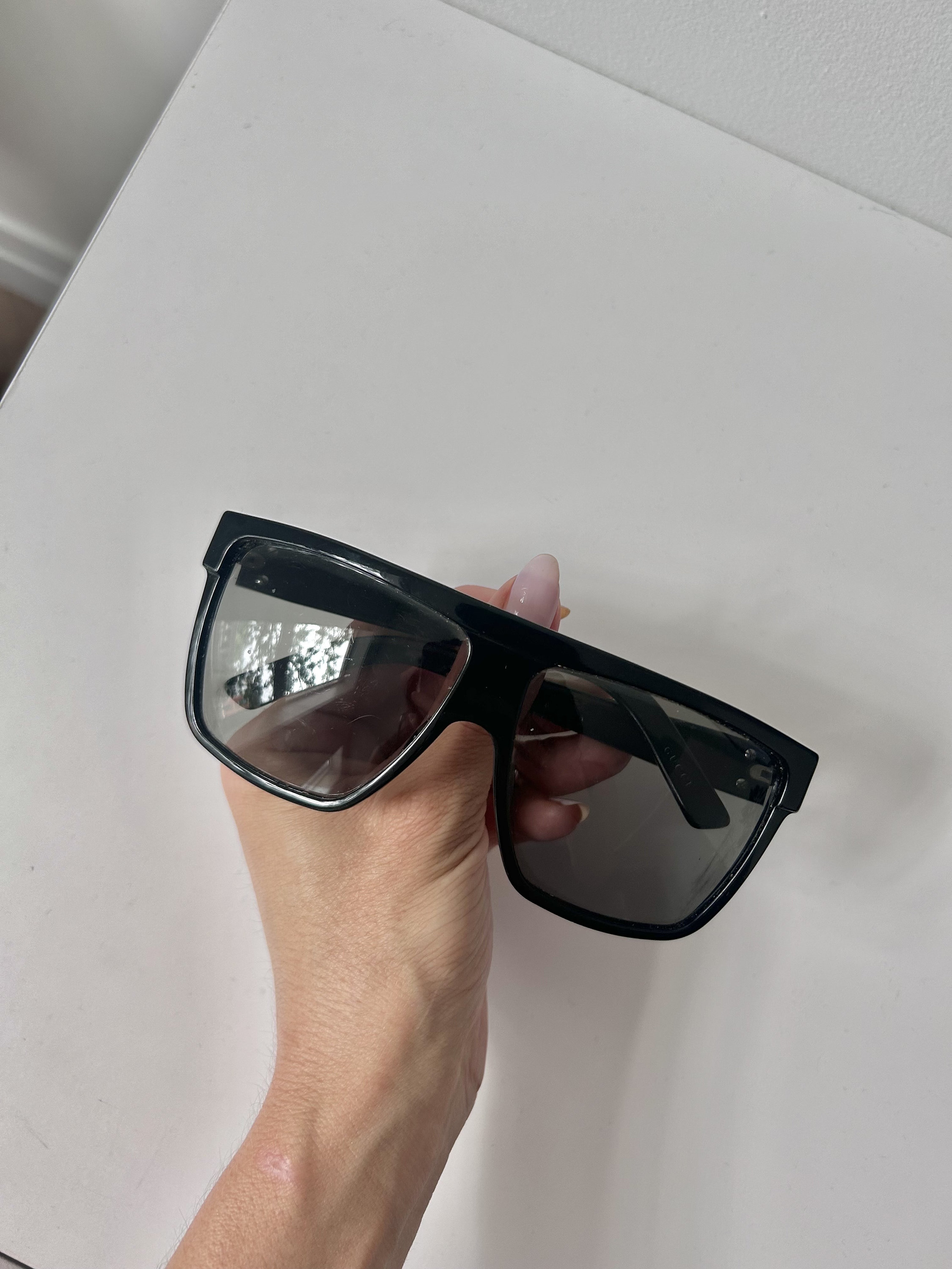 Vintage Y2K Gucci Oversized Black Wrap Sunnies // Designer
