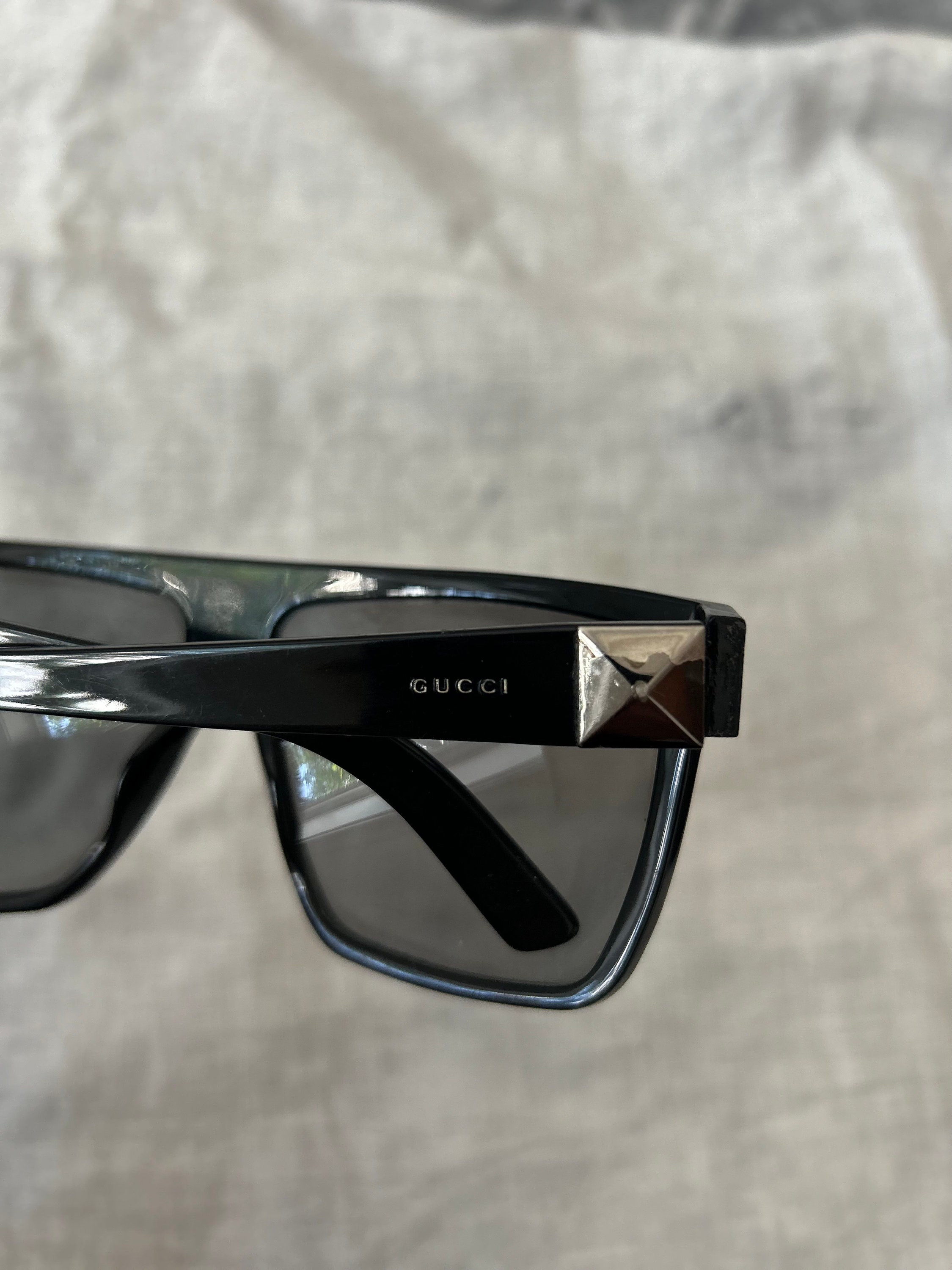 Vintage Y2K Gucci Oversized Black Wrap Sunnies // Designer 