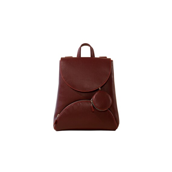 minimalist leather backpack