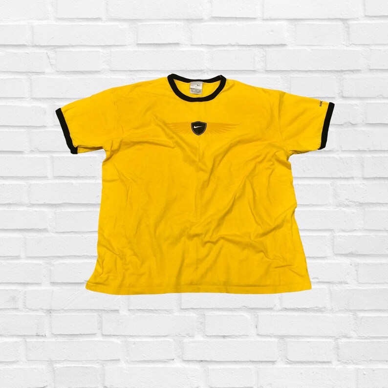 vintage nike graphic tees