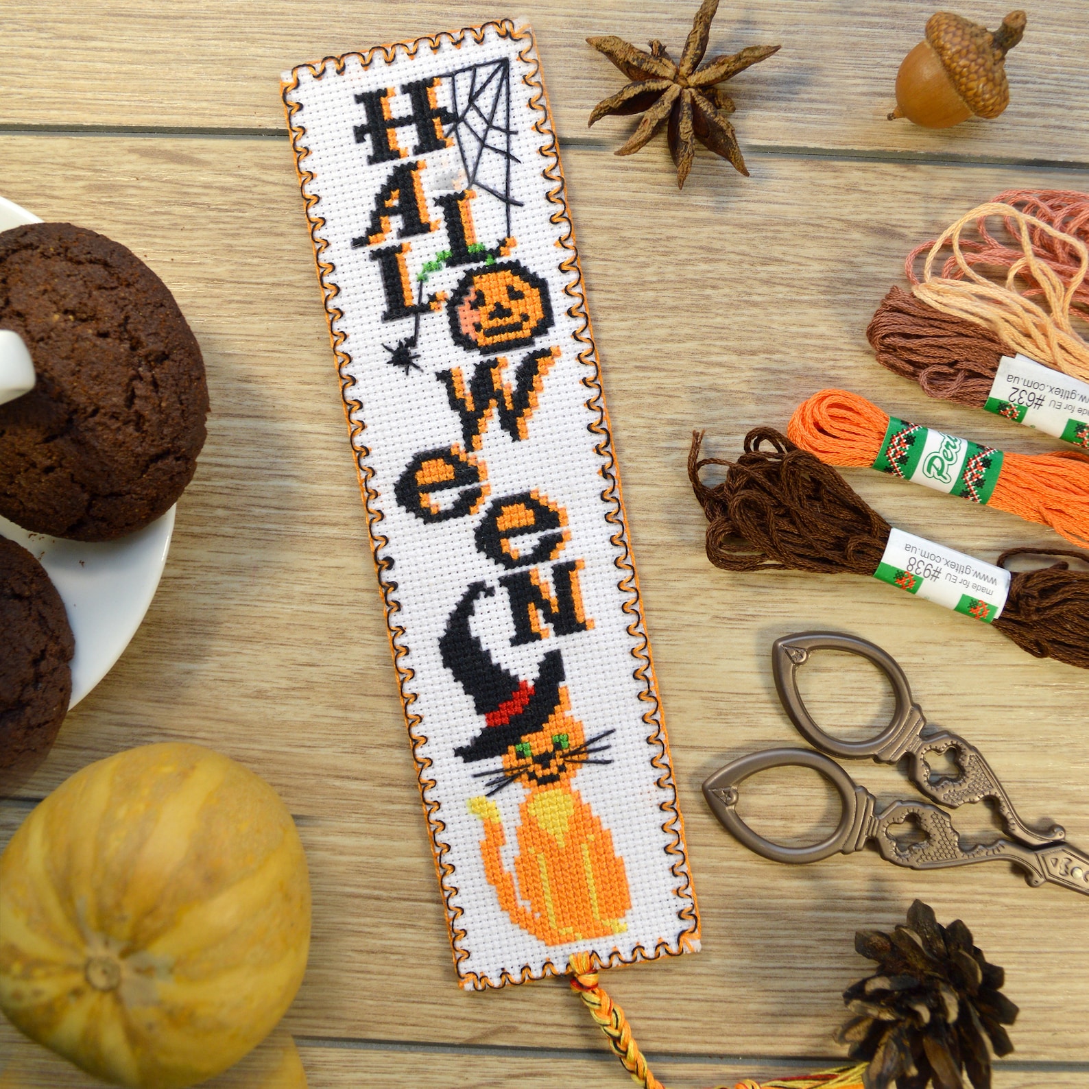 Halloween Cross Stitch Bookmark Pattern 'red Cat Wearing a Witch Hat ...