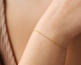 GINA BRACELET - Dainty Chain Bracelet in Sterling Silver, 14K Gold-Filled, Everyday Bracelet, Stacking Bracelet, Gift for Her,
