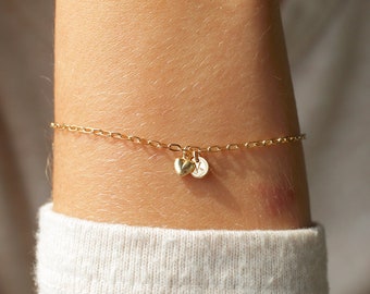 NINA BRACELET - Dainty Heart and Disc Bracelet, Personalized Disc Bracelet, Letter Bracelet, Heart Jewelry, Custom Initial, Initial Disk