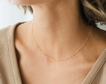 Women Fashion Delicate Chain Femina Necklace Gold Simple Handmade Necklace 