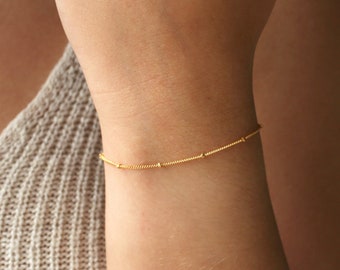 EVE Bracelet • Beaded Chain Bracelet • Delicate Bracelet,  Minimal Jewelry, Minimalist Jewelry, Layering Bracelet, Satellite Bracelet, Gift