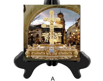 Santa Cruz de Caravaca Altar de Loza Porcelana con Cruz Dorada en el Centro Hecha a Mano Incluye Caballete