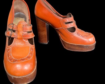 1970er Jahre Braune Leder Plateau Schuhe mit Doppel Schnalle Detail / UK Size 5 / Vintage 70s / Glam Rock / Boho / Biba Style