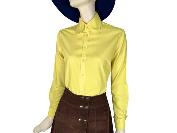 1960s Yellow Blouse with Rounded Beagle Collars a… - image 1