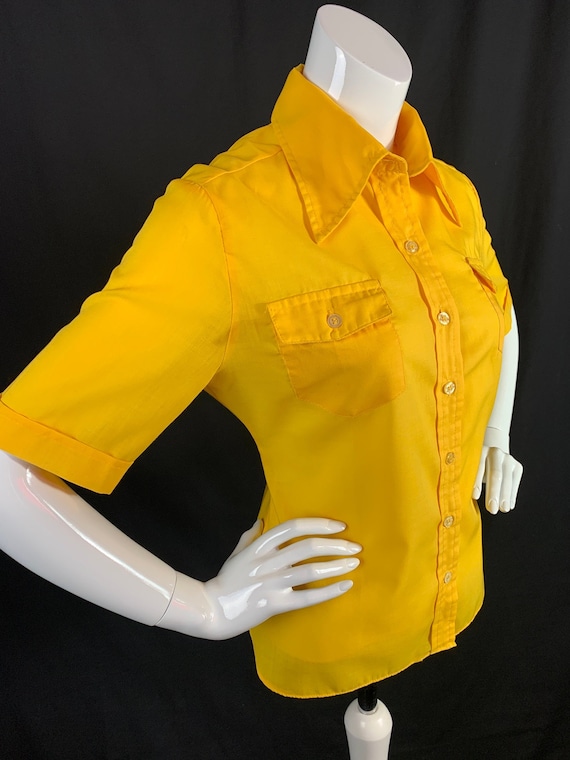 1970s Yellow Safari Style Blouse with Short Sleeve