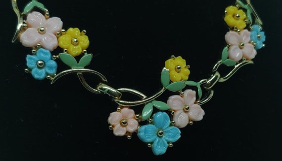 Vintage Flower Multi-color Set Necklace and Earri… - image 7