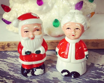 Vintage Salt & Pepper Shakers Santa Claus and Mrs. Santa Claus Christmas Ceramic