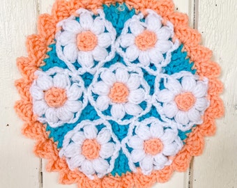 Vintage Granny Square Daisy Chain Crocheted Hot Pad Round Trivet Blue Pink Peach