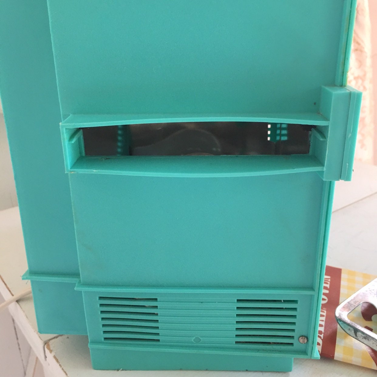 Vintage Turquoise Easy Bake Oven Kenner's Original #1350 Original Box –  Shop Cool Vintage Decor