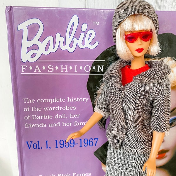 Vintage Barbie 1963 Career Girl 954 Tweed Suit with Shoes Hat Red Bodysuit Sunglasses Mattel NO DOLL