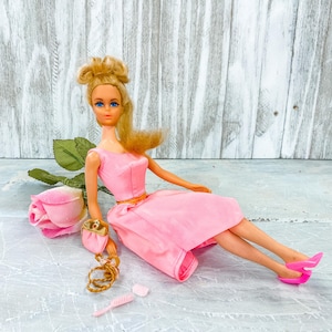 1970 Vintage Barbie Growin Pretty Hair Doll 1144 with Original Pink Dress Purse Braids Hairpiece Brush Mod Bendable Legs