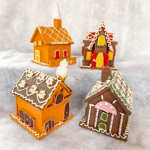 Vintage Gingerbread House Village Ornaments Wooden Kitsch Christmas Set of 4