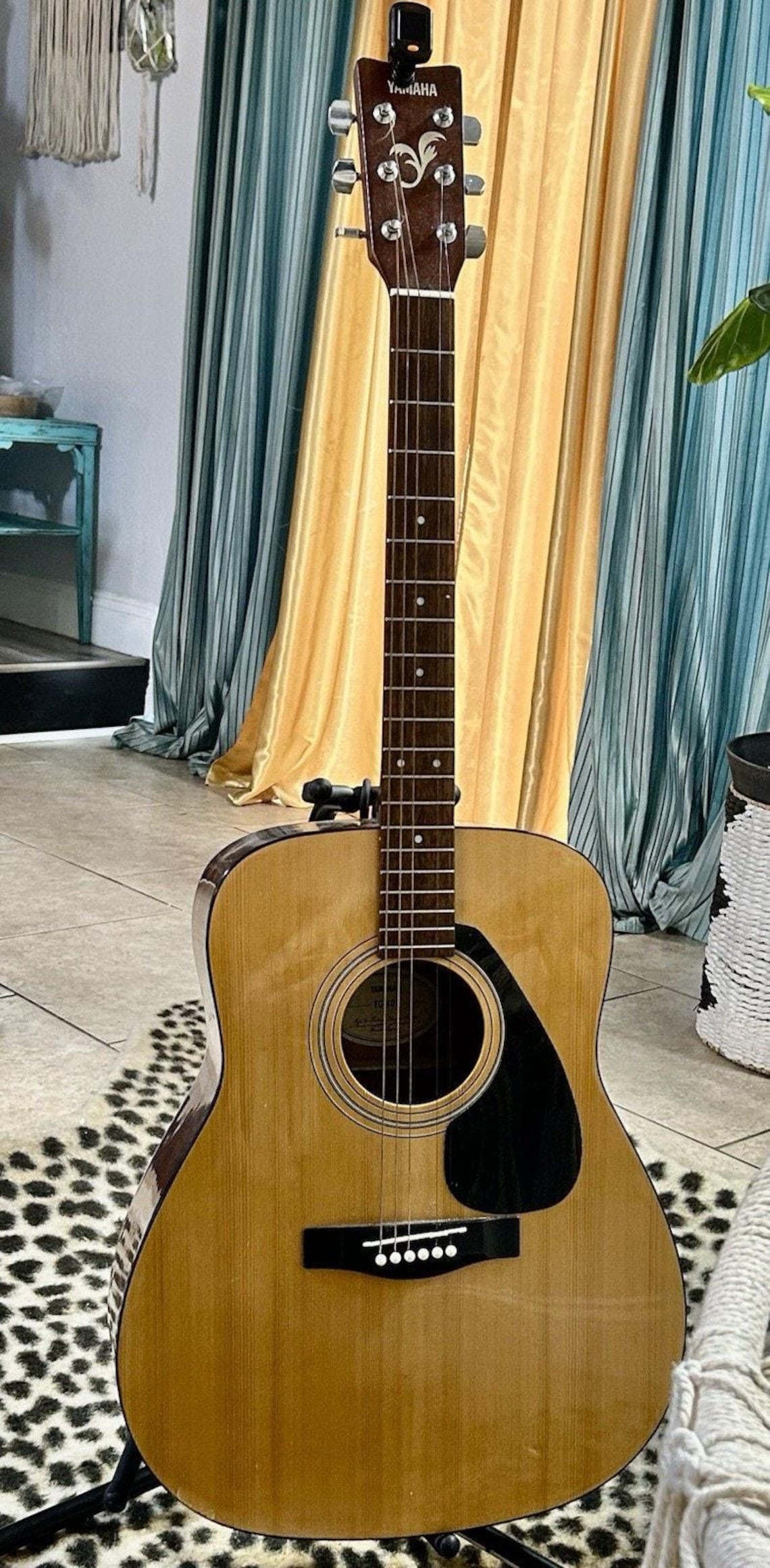 Yamaha FG-401 Natural Dreadnought Acoustic Guitar w/ Hard Shell Case Vintage 90s, foto 3 di 5