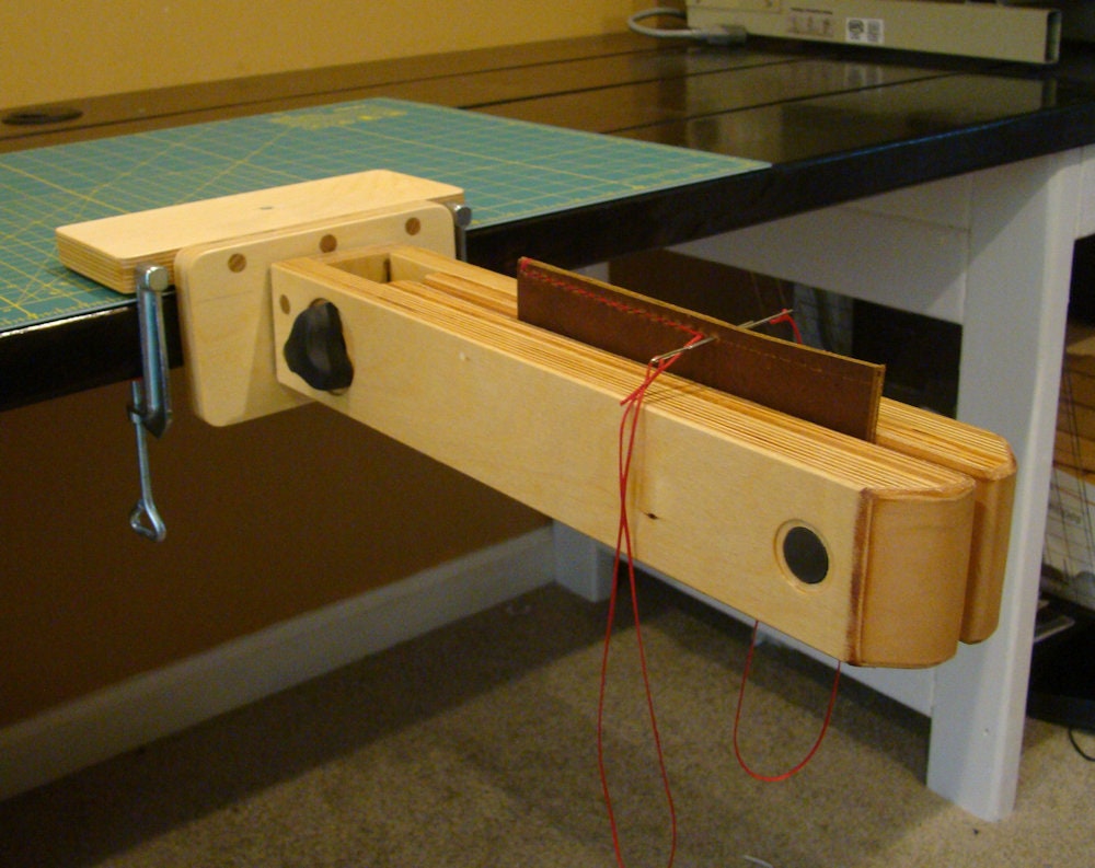Handy Vise Large Leather Craft Stitching Pony Vise 8 Inches Etsy