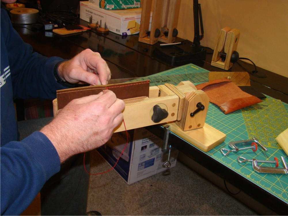 Handy Vise Large Leather Craft Stitching Pony Vise 8 Inches Etsy