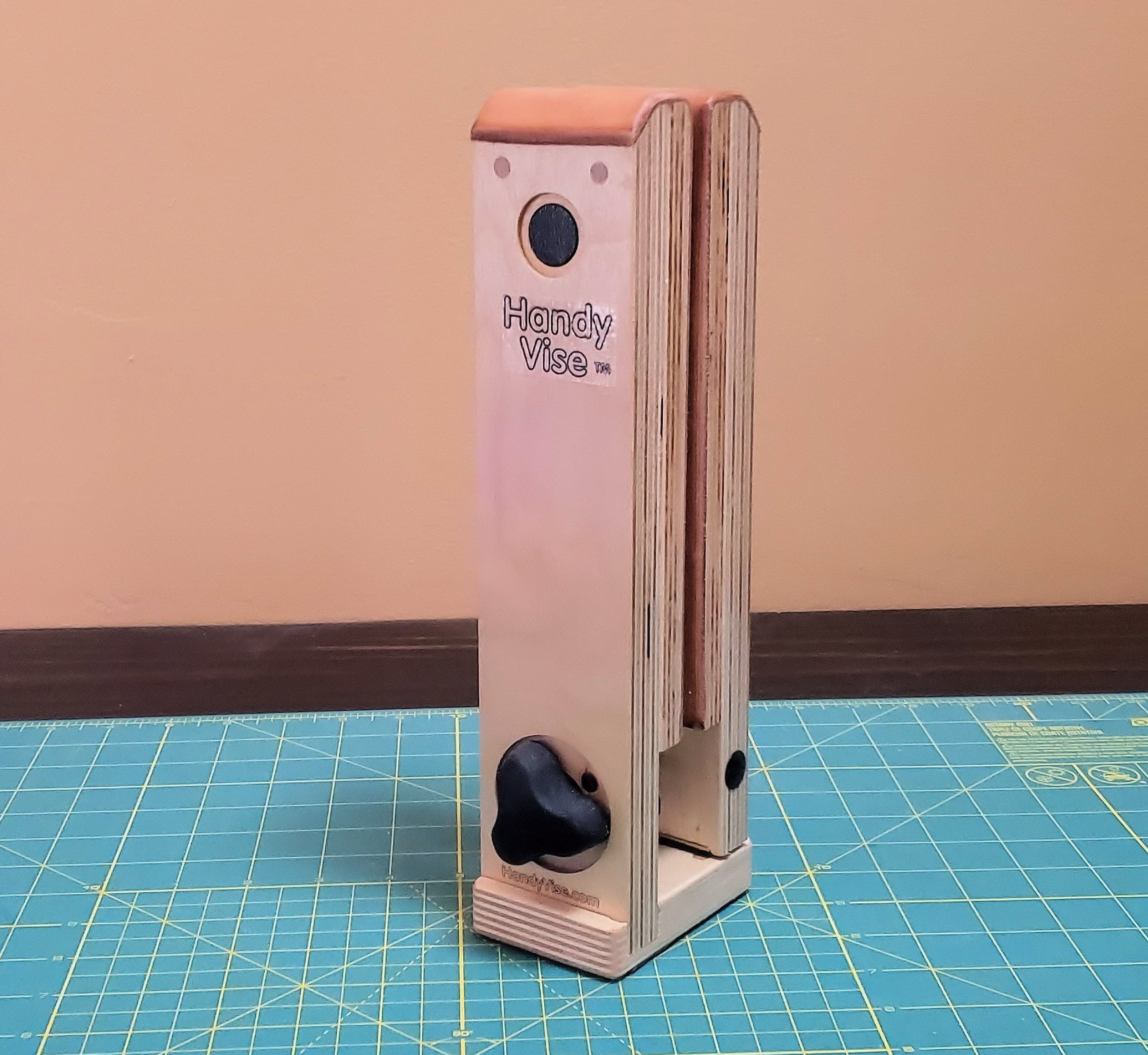 Handy Vise Large Leather Craft Stitching Pony Vise 8 Inches Etsy