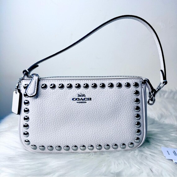 レディース COACH ノリータ 19・リベット