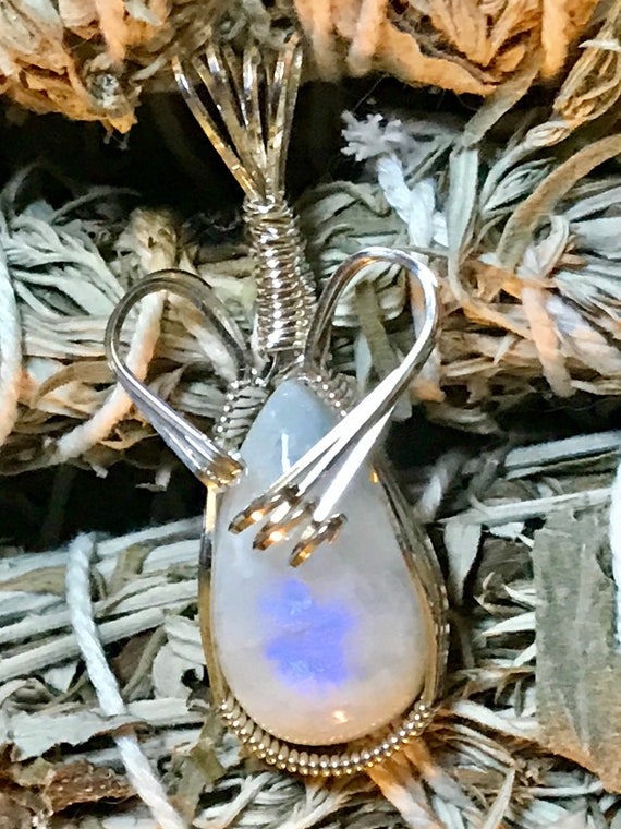 Moonstone Pendant in Sterling Silver