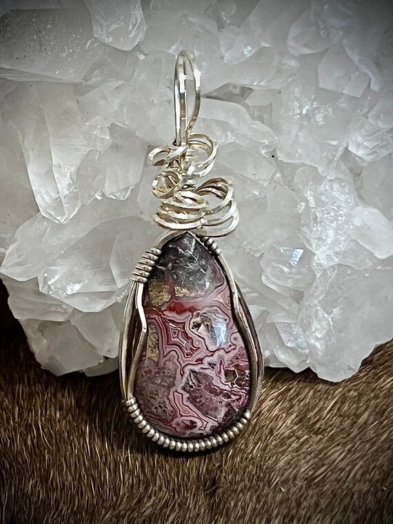 Crazy Lace Agate Pendant in Sterling Silver Wire