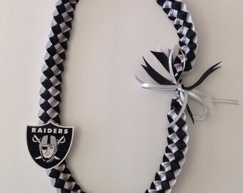 OAKLAND RAiDERS Themed Hawaiian Ribbon LEI - Graduation Birthday Wedding Anniversary Baby Bridal Shower Party Hostess Sport Celebration NfL