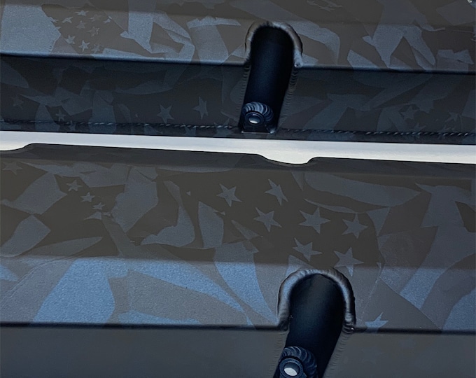 Ford Small Block 1962-1985 260-351W Valve Cover W/ Hole 890011 Blue Diamond Flags