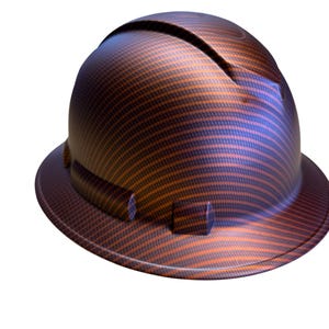 Könnte beinhalten: Ein Schutzhelm mit einem markanten Kohlefaser-Muster aus abwechselnden diagonalen Streifen in Dunkelblau und Kupferorange. Die Kopfbedeckung hat eine glatte, abgerundete Kuppelform mit einer breiten Krempe und geformten strukturellen Rippen.