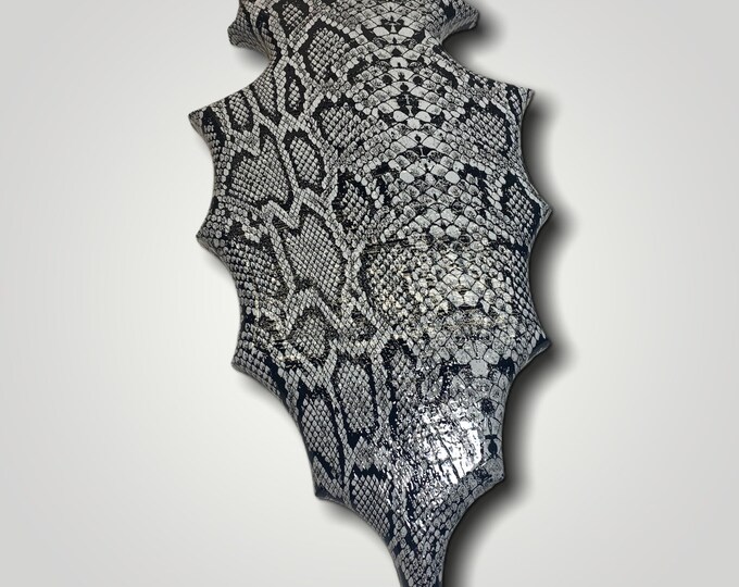 EuroRax rustic Gray Snake Skin distressed plaque