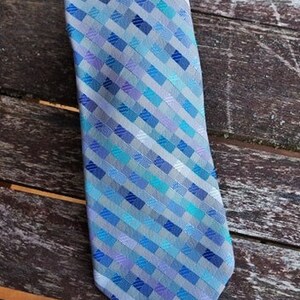 Blue Necktie, Vintage Tie Accessories Mens Necktie, FREE SHIPPING, Mens tie, Pattern  necktie, Ties, Vintage Mens neckties, Retro tie