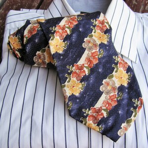 FREE SHIPPING, Mens Neckties, Neckties, Ties, Vintage Tie, Neck, Tie, Mens tie, Vintage mens necktie, Retro tie