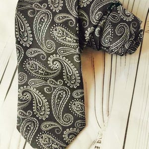 Mens Tie, Free Shipping, Vintage Tie, Black and silver mens tie, Man Necktie Vintage necktie
