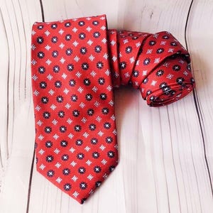 Red Necktie, Vintage Tie Accessories Mens Necktie, FREE SHIPPING, Mens tie, Pattern  necktie, Ties, Vintage Mens neckties, Retro tie