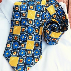 Blue and flower tie, Neck Tie Vintage neckties, Ties, Neckties, Mens Necktie, Vintage Tie, Vintage necktie, Free Shipping
