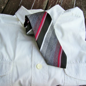 Grey, black and red diaoganal striped tie, Gift for Him, Mens Necktie, Mens vintage necktie, tie necktie, Free Sipping