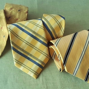 Set of 3 yellow Vintage Neckties, Neckties Tie Accessories, FREE SHIPPING, Mens tie, Vintage Mens neckties, Retro tie