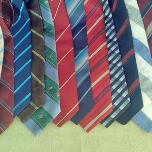 Set of 14 striped Vintage Neckties, Different color pattern Neckties Tie Accessories, FREE SHIPPING, Mens tie, Vintage Mens neckties,